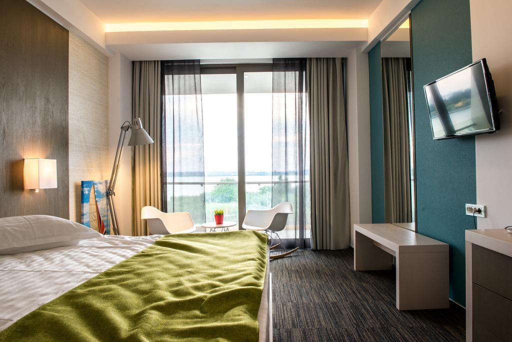 Hotel On Plonge Junior Mamaia Quarto foto